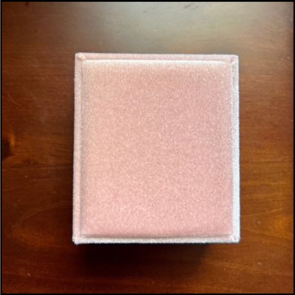Velvet Jewelry Box(es) - Picture 2 of 3